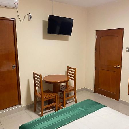 Tariri Hotel Pucallpa Exteriör bild