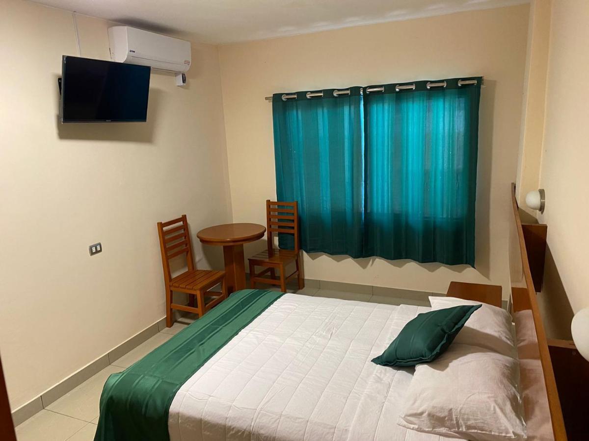 Tariri Hotel Pucallpa Exteriör bild