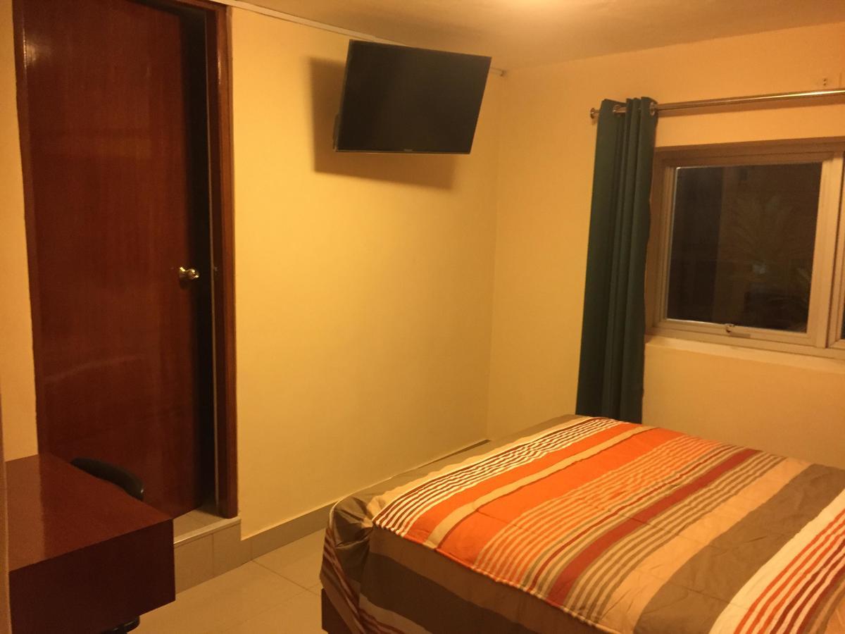 Tariri Hotel Pucallpa Exteriör bild