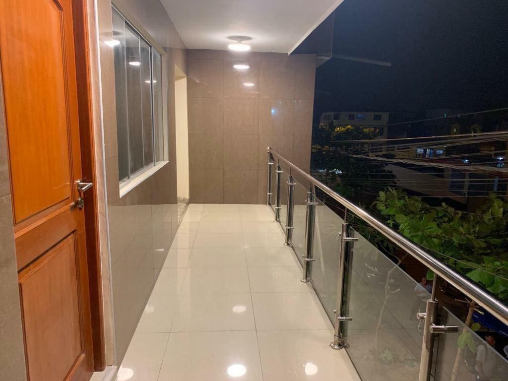 Tariri Hotel Pucallpa Exteriör bild